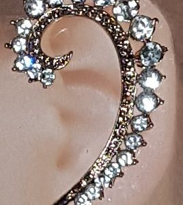 One piece Earring with Rhinestones.